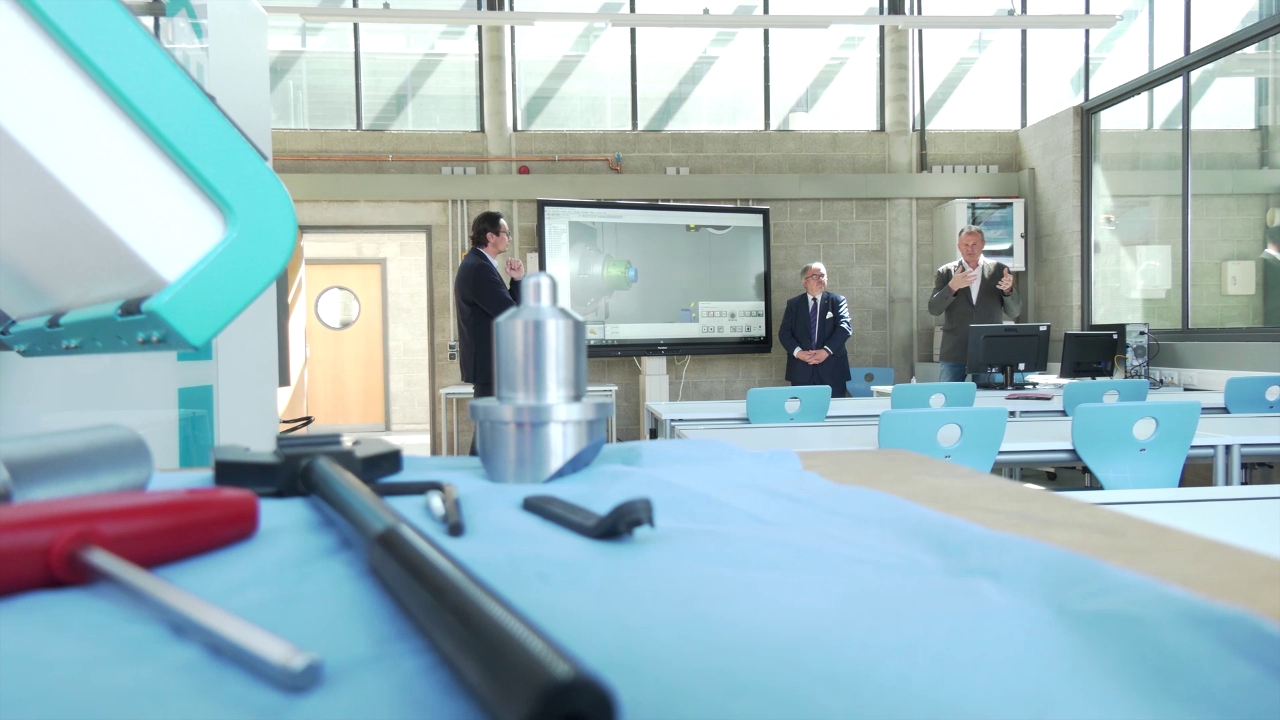 MEgional am 24. April 2020 mit dem neuen Fräszentrum in der Berufsschule Zschopau MEgional am 24. April 2020 mit dem neuen Fräszentrum in der Berufsschule Zschopau