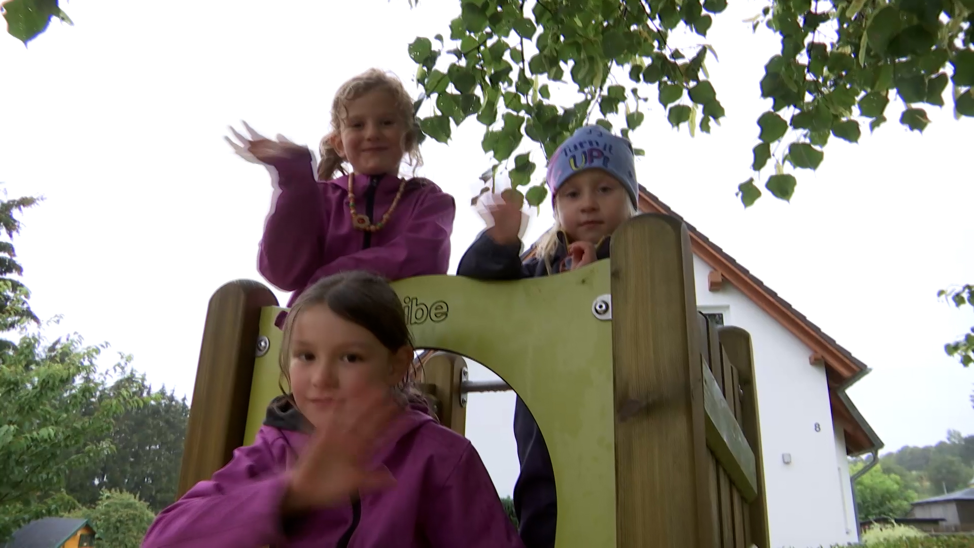 MEgional am 29. September 2020 mit einer Spielplatzeinweihung in Krumhermersdorf MEgional am 29. September 2020 mit einer Spielplatzeinweihung in Krumhermersdorf